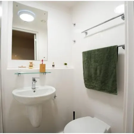 Apartamento For Students Only - Fusion Students In - Close To Of