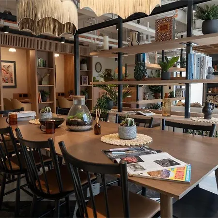 For Students Only - Fusion Students In - Close To Of Apartamento